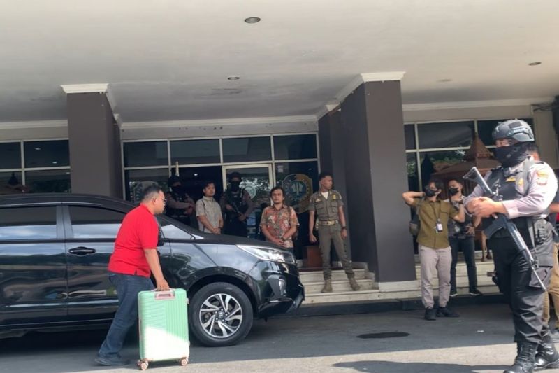 Foto: Usut Kasus Gatut Sunu Wibowo, KPK Periksa 19 Pejabat Pemkab Tulungagung Terkait Aliran Dana dan Proyek | Pifa Net