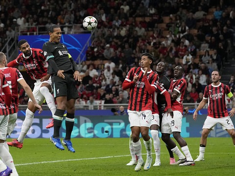 Foto: Duo Milan Kompak Tak Menang di UCL: AC Milan Diayam-ayami Liverpool, Inter Sulit Cetak Gol | Pifa Net