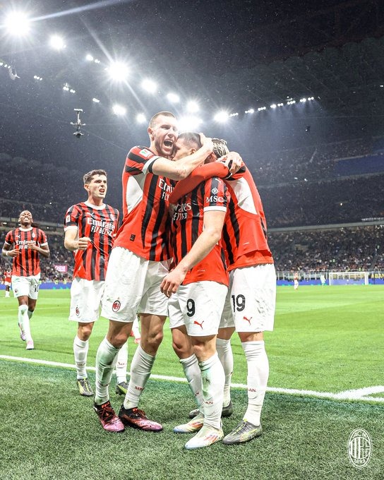 Foto: AC Milan Dominasi Derby, Inter Tak Mampu Menang di 5 Pertemuan Musim Ini | Pifa Net