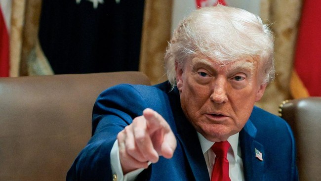 Foto: Trump Ancam Serang Iran Lagi dan Kuasai Selat Hormuz, Negosiasi Damai di Swiss Terganggu | Pifa Net