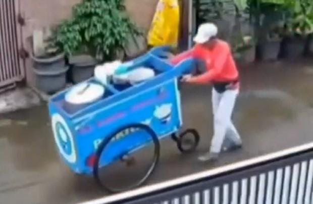 Foto: Pedagang Es Cincau Keliling Meninggal Mendadak di Bekasi Timur | Pifa Net