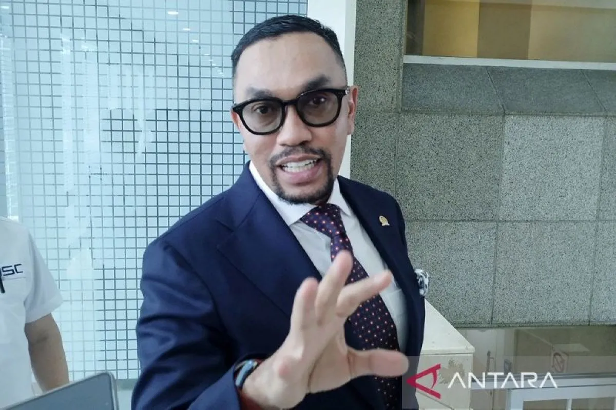 Foto: Ahmad Sahroni Belum Ajukan Pengunduran Diri dari DPR, Gaji Segera Dihentikan | Pifa Net