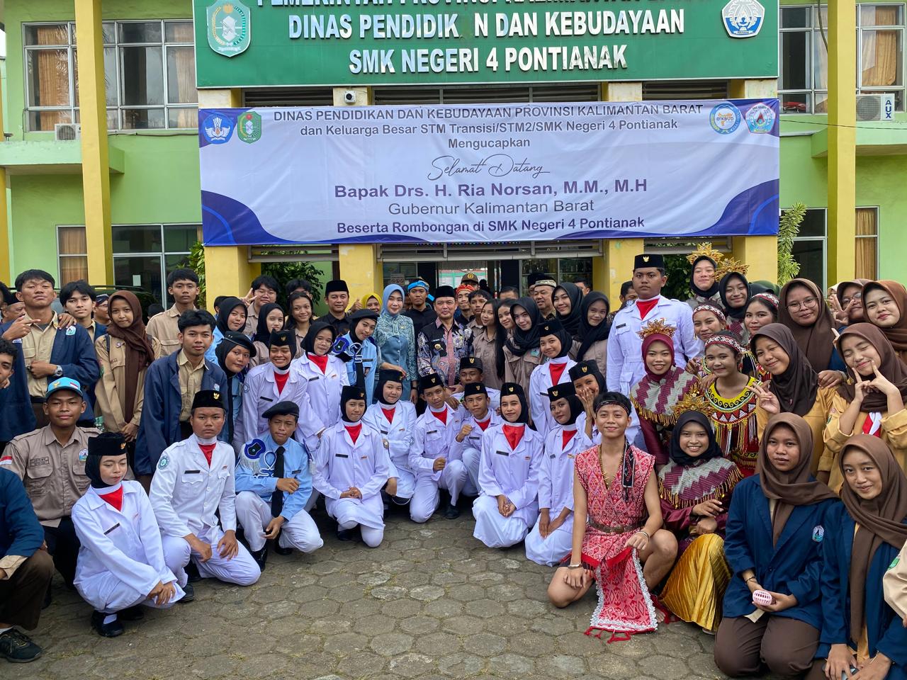 Foto: Kadisdik Kalbar Pastikan Dana PIP Tepat Sasaran, akan Sanksi Tegas Sekolah yang Lakukan Pemotongan | Pifa Net