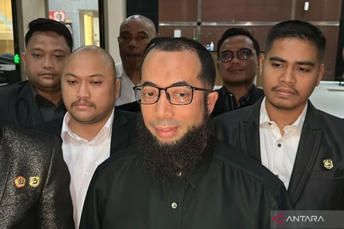 Foto: Khalid Basalamah Klaim Jadi Korban Penipuan Visa Haji oleh PT Muhibbah | Pifa Net