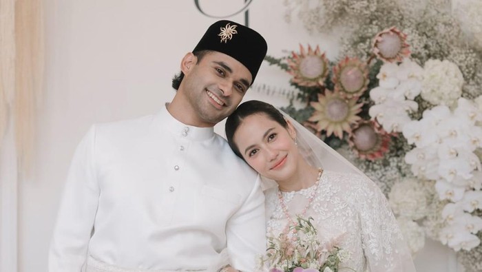 Foto: Patah Hati Nasional, Pevita Pearch Resmi Menikah dengan Pengusaha asal Malaysia | Pifa Net