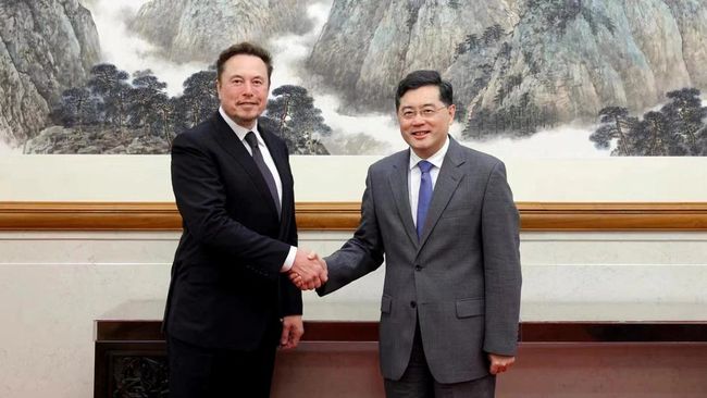Foto: Perang Dagang AS-China Ditunda, Elon Musk Ngebut Borong Produk China untuk Percepat Produksi Tesla | Pifa Net