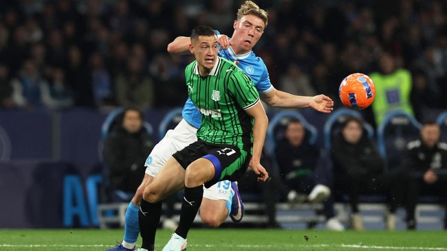 Foto: Bos Sassuolo Puji Jay Idzes: Investasi Luar Biasa, Jadi Pilar Pertahanan Tim | Pifa Net