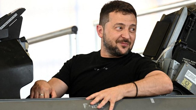 Foto: Zelensky Tolak Pemilu Ukraina Digelar di Tengah Perang | Pifa Net