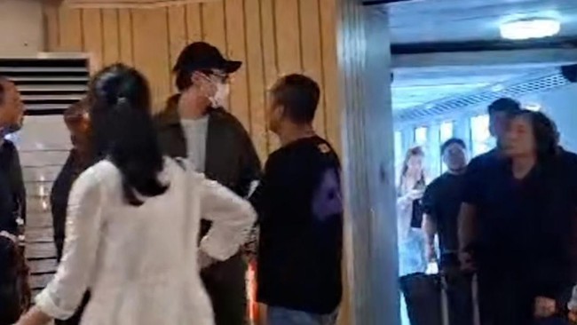 Foto: Kejagung Tangkap Buronan Kasus Penipuan Batu Bara, Richard Arief Muljadi Diamankan dari Bandara Soekarno-Hatta | Pifa Net