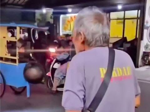 Foto: Viral Kakek Dituduh Jukir Liar di Jakarta Utara, Ternyata Pensiunan Guru yang Hidup Sebatang Kara | Pifa Net