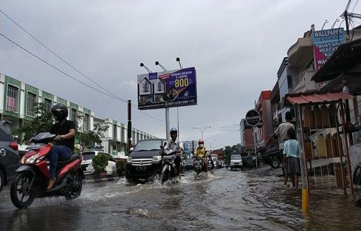 Foto: Apakah Banjir Bisa Memperparah Penularan Covid-19, Berikut Penjelasan Ahli | Pifa Net