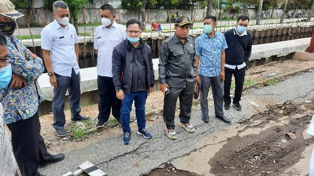 Foto: Pusat Anggarkan Rp48 Miliar untuk Bangun Turap di Serdam Kubu Raya | Pifa Net