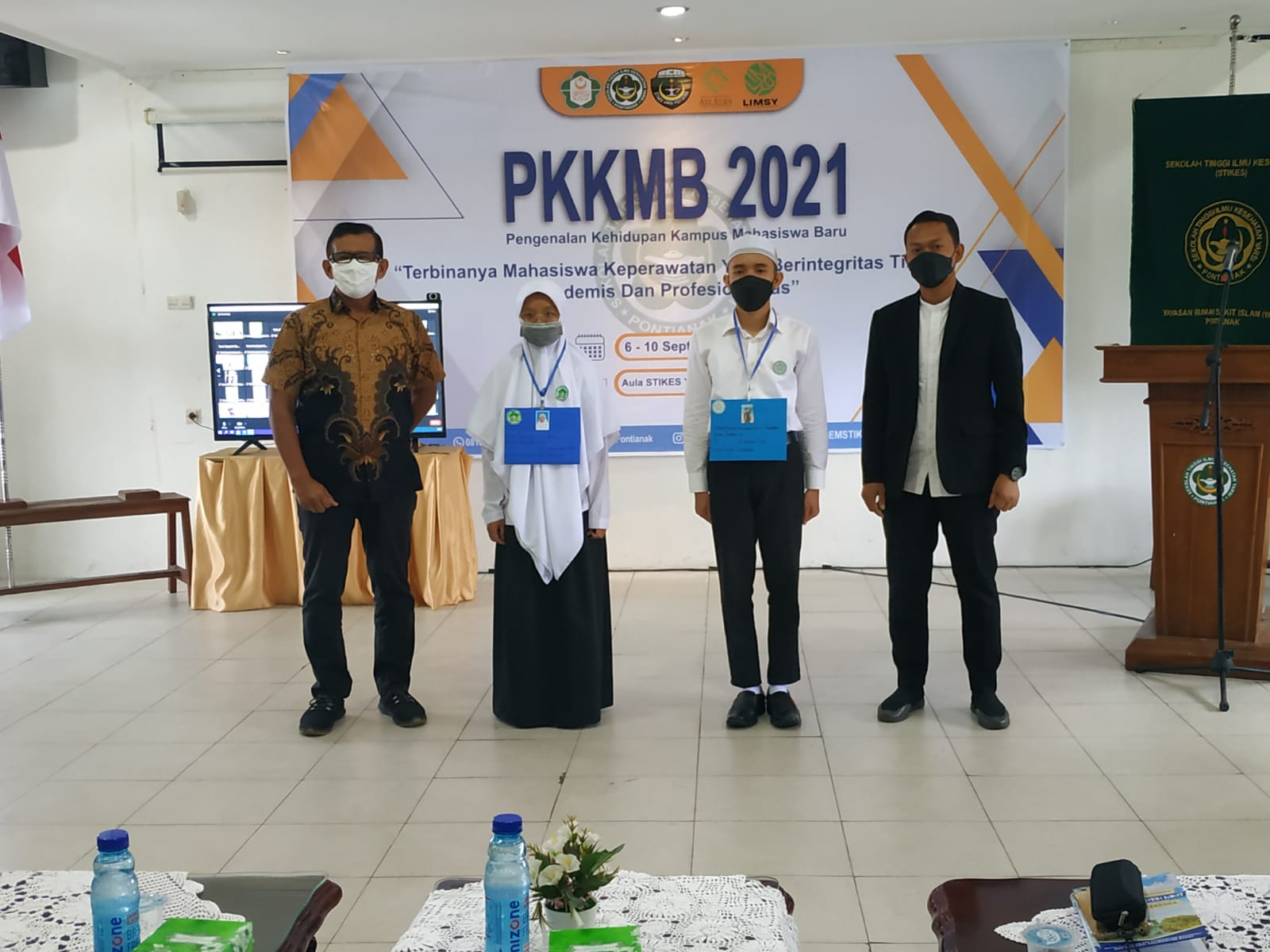 Foto: Gelar PKKMB 2021, STIKes Yarsi Pontianak Kenalkan Kehidupan Kampus | Pifa Net