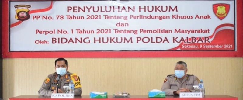 Foto: Gelar Penyuluhan Hukum Di Polres Sekadau, Bidkum Polda Kalbar Sampaikan Tentang Perlindungan Khusus Anak | Pifa Net