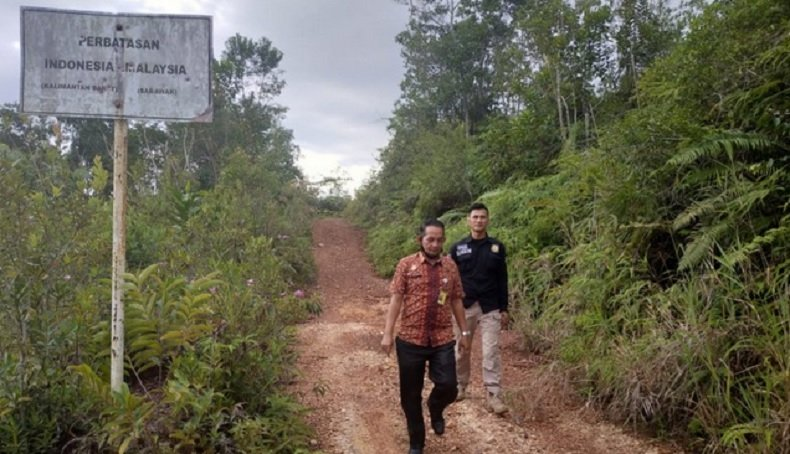Foto: Berbatasan dengan Malaysia, Pemkab Bengkayang Diminta Awasi Ketat Orang Masuk  | Pifa Net