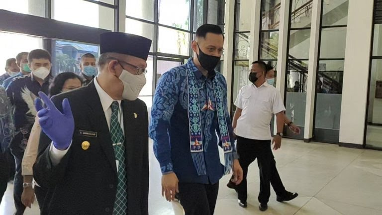 Foto: AHY Sambangi Gubernur Kalbar  | Pifa Net
