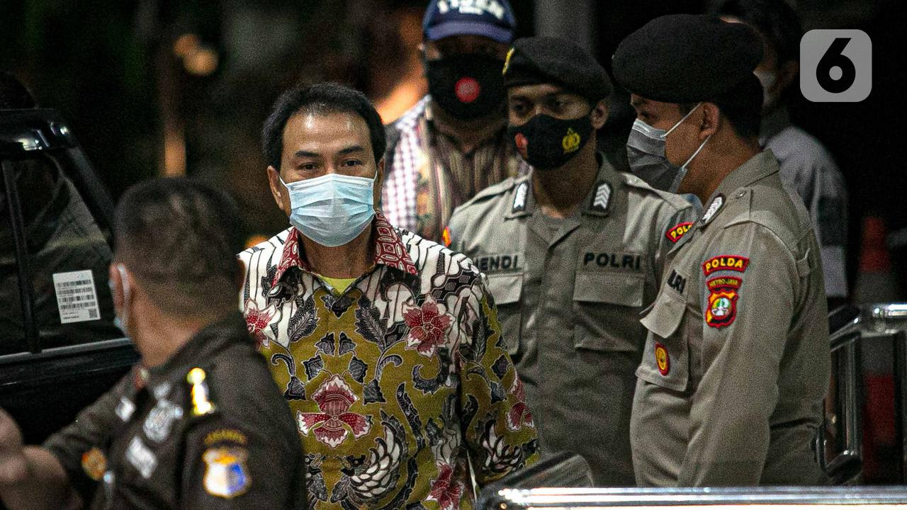 Foto: KPK Tetapkan  Wakil Ketua DPR Azis Syamsuddin Sebagai Tersangka Kasus Dugaan Suap Penanganan Perkara | Pifa Net