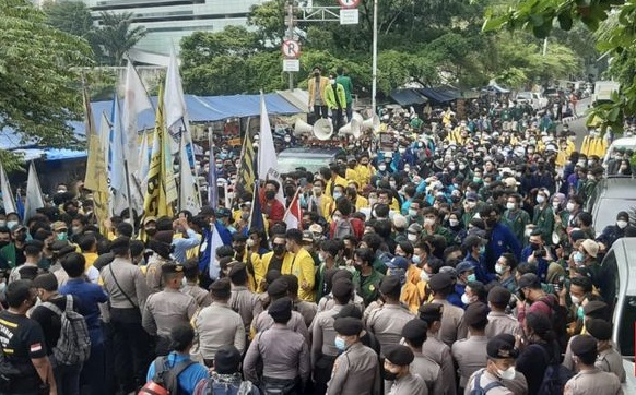 Foto: BEM SI Melakukan Aksi Demonstrasi Nasional di KPK | Pifa Net