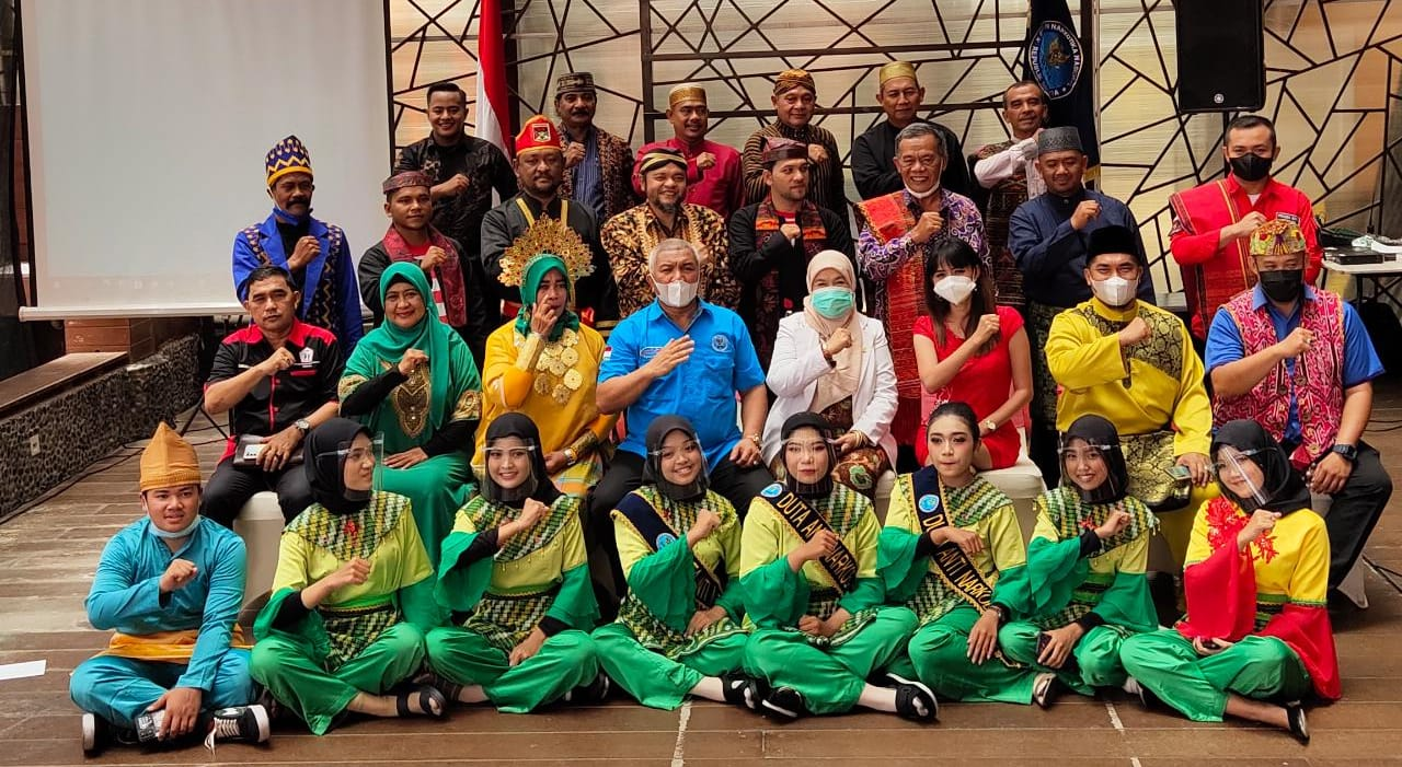 Foto: Undang Sejumlah Tokoh Adat, BNNK Kubu Raya Ajak Tokoh Lintas Etnis Tanggap Ancaman Narkoba | Pifa Net