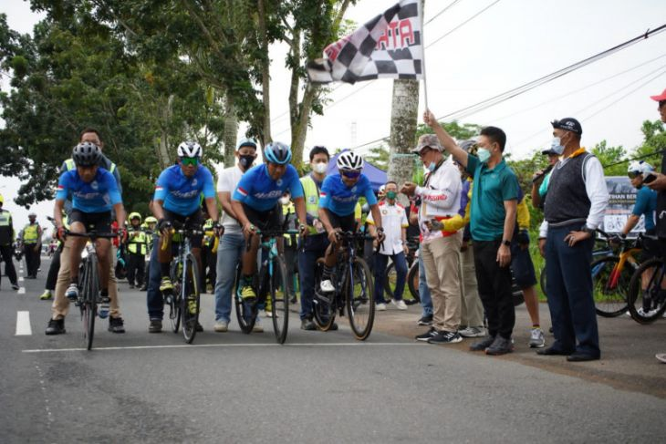 Foto: Meriahkan HUT Ke 250 Kota Pontianak ISSI Menggelar Latihan Bersama | Pifa Net