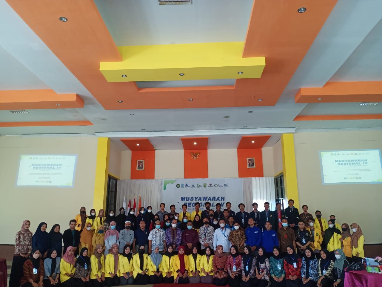 Foto: Musyawarah Regional IV Forum Silaturahmi Studi Islam Ekonomi Syariah (foSSEI) KALBAR-TENG Diselenggarakan di Sambas | Pifa Net