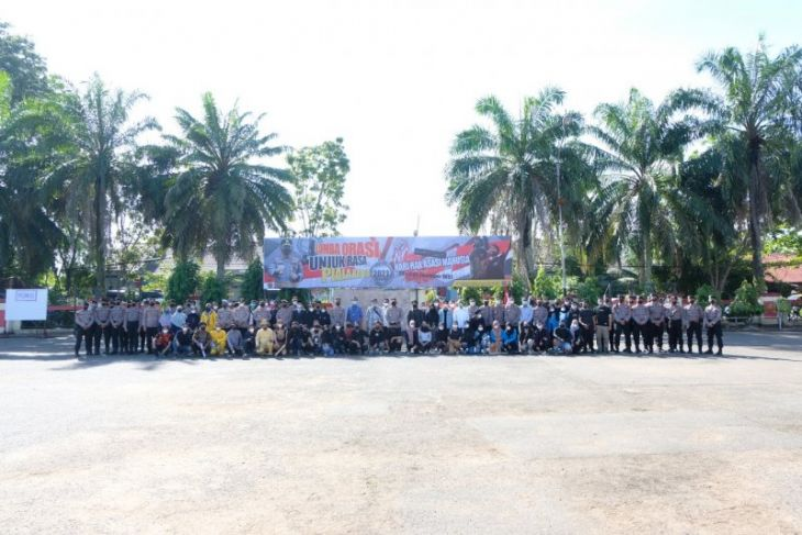 Foto: Juara 1 Lomba Orasi Unjuk Rasa, Polnep Akan Wakili Kalbar Ke Mabes Polri | Pifa Net