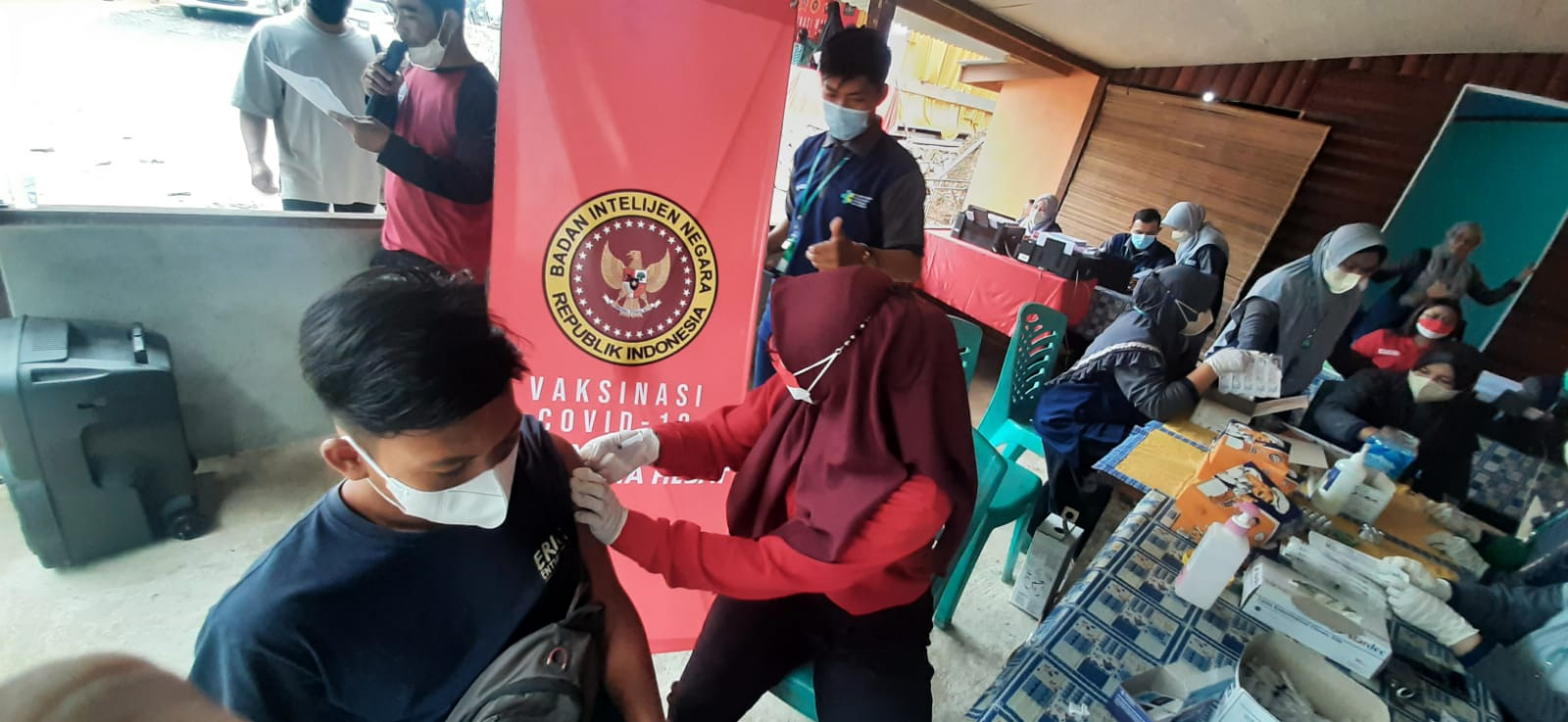 Foto: Wujudkan Herd Immunity  BINDA Kalbar Gelar Vaksinasi di Sambas | Pifa Net