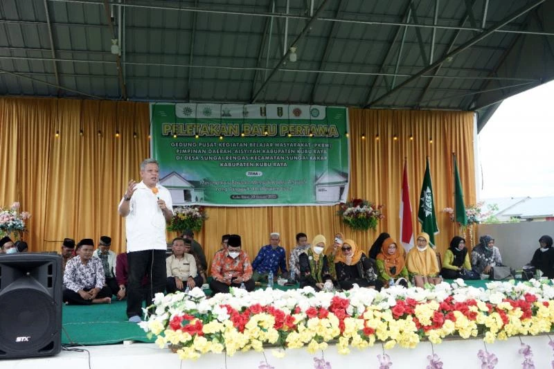 Foto: Muda Mahendrawan Ajak Tingkatkan Standar Pola Pikir Anak Kubu Raya | Pifa Net