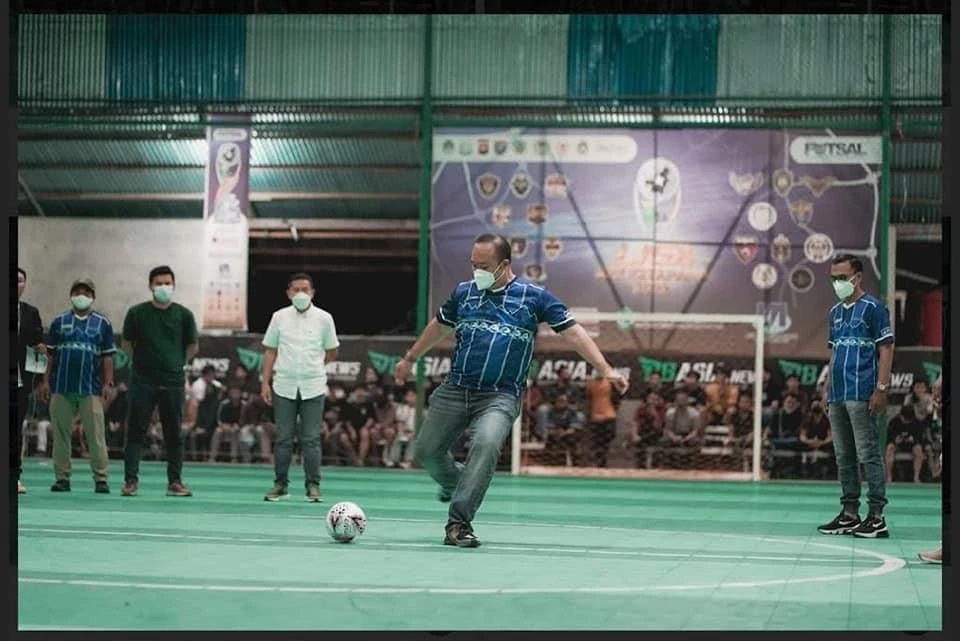 Foto: Sekda Ketapang Resmi Buka Liga Asosiasi Futsal Ketapang Tahun 2022 | Pifa Net