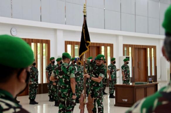 Foto: Pangdam XII/Tanjungpura Pimpin Langsung Sertijab Pejabat Militer Golongan IV | Pifa Net