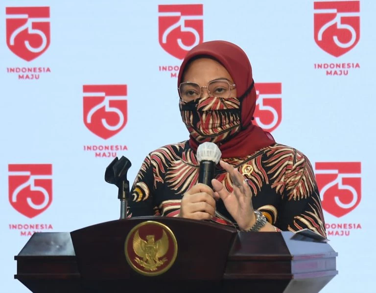 Foto: Setelah Dipanggil Presiden, Menaker Ida: Pemerintah akan Revisi Aturan JHT | Pifa Net