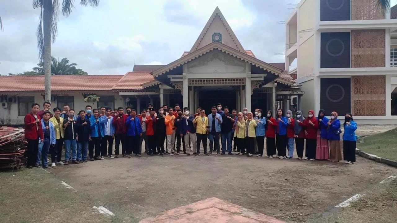 Foto: Selenggarakan Sarasehan Daerah, FKBK Deklarasikan Poin-poin Persoalan yang Ada di Kalbar | Pifa Net