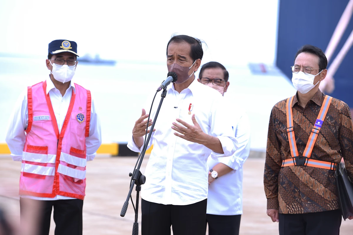 Foto: Jokowi Optimistis Ekspor Mobil dari Patimban Capai 180 Ribu Unit di 2022 | Pifa Net