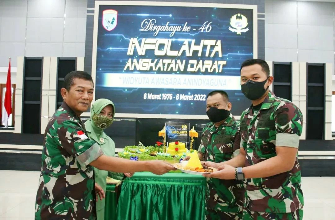 Foto: Peringati HUT ke-46 Infolahta TNI AD, Keluarga Besar Infolahtadam XII/Tpr Gelar Syukuran | Pifa Net