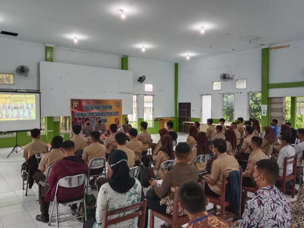Foto: Polresta Pontianak Gelar Sosialisasi Proaktif Penerimaan Calon Anggota Polri | Pifa Net