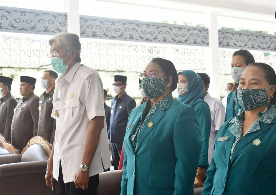 Foto: Bupati Jarot Minta PKK Ajak Warga Lansia untuk Divaksin | Pifa Net
