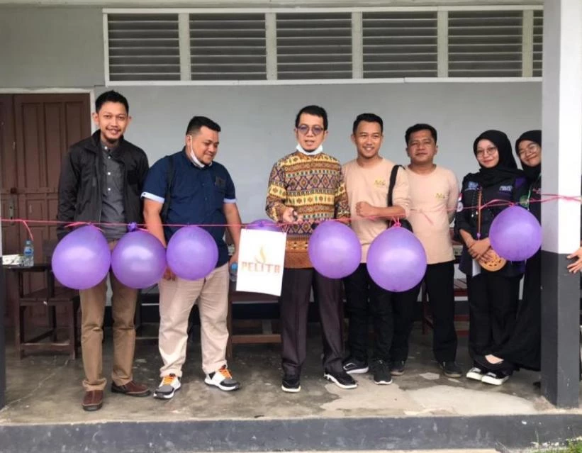 Foto: HMBSI IKIP PGRI Pontianak Selenggarakan PELITA di Desa Kuala Mandor B | Pifa Net