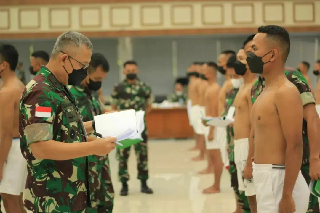Foto: Pilih Calon Prajurit Terbaik, Kasdam XII/Tpr Pimpin Sidang Parade Tingkat Panda Pontianak Penerimaan Cata | Pifa Net
