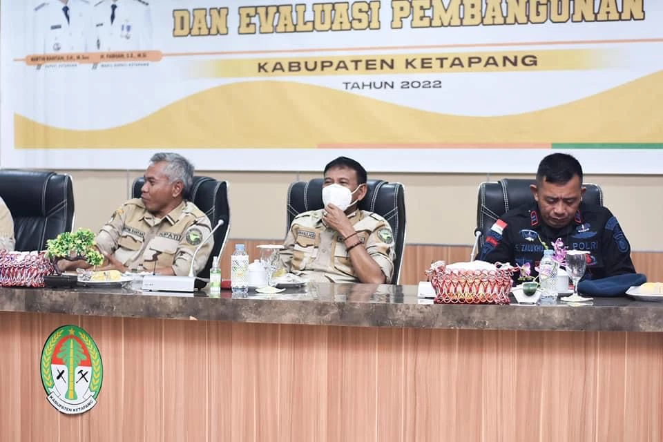 Foto: Martin Rantan Pimpin Rakor dan Evaluasi Pembangunan di Kabupaten Ketapang | Pifa Net