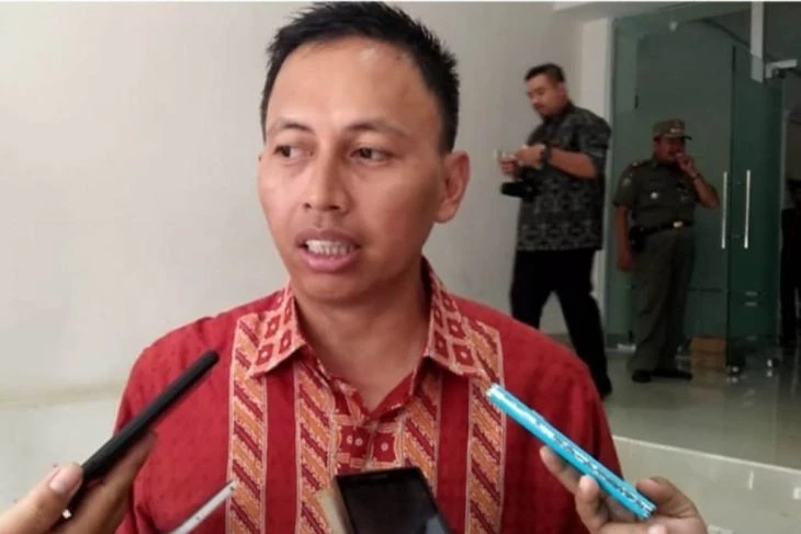 Foto: Jeffray Edward Minta Pemkab Sintang Perketat Pengawasan Peredaran Minyak Goreng | Pifa Net