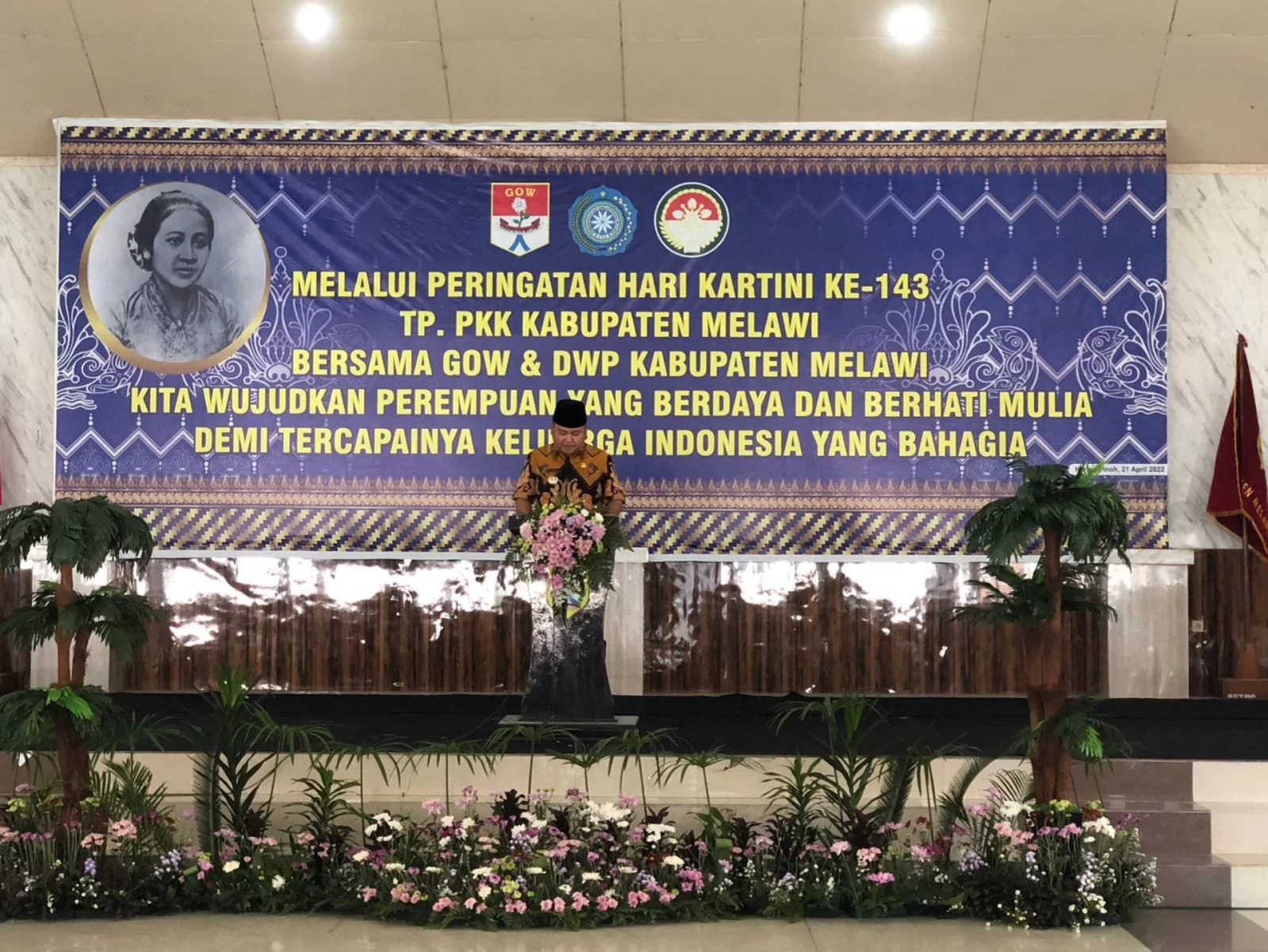Foto: Hari Kartini, Bupati Melawi Apresiasi Organisasi-organisasi Perempuan yang Telah Bantu Pemerintah      | Pifa Net