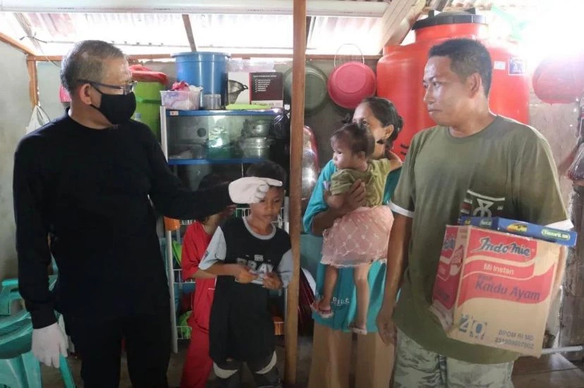 Foto: Suasana Lebaran, Gubernur Kalbar Kunjungi Warga di Desa Sungai Itik | Pifa Net