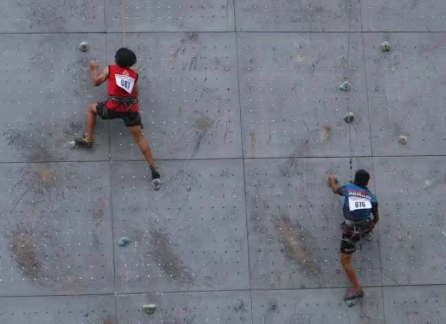 Foto: Lirik Atlet Panjat Tebing Setiap Daerah, FPTI Kalbar Gelar Kejurda di Sambas | Pifa Net