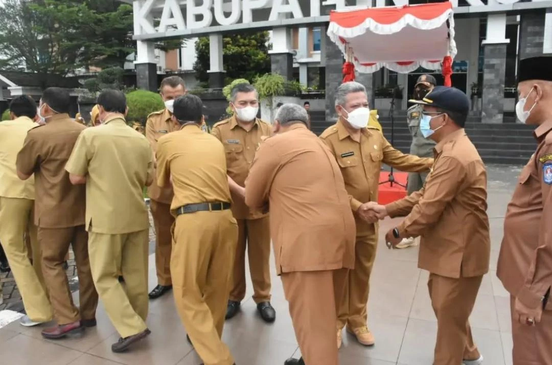 Foto: Bupati Kubu Raya Ajak ASN Semangat Kerja Layani Masyarakat | Pifa Net