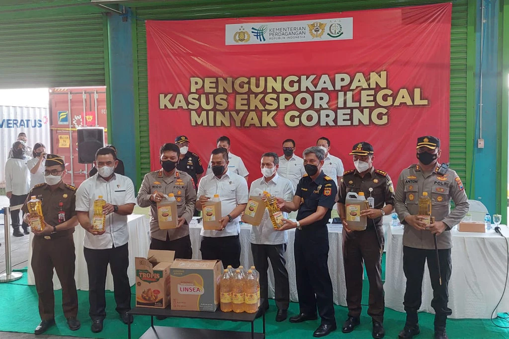 Foto: Kemendag, Ditjen Bea Cukai, dan Satgas Pangan Berhasil Gagalkan Ekspor Minyak Goreng ke Timor Leste | Pifa Net