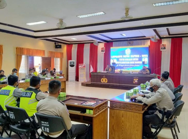 Foto: Polres Melawi Libatkan 35 Personil dalam Operasi Patuh Kapuas 2022 | Pifa Net
