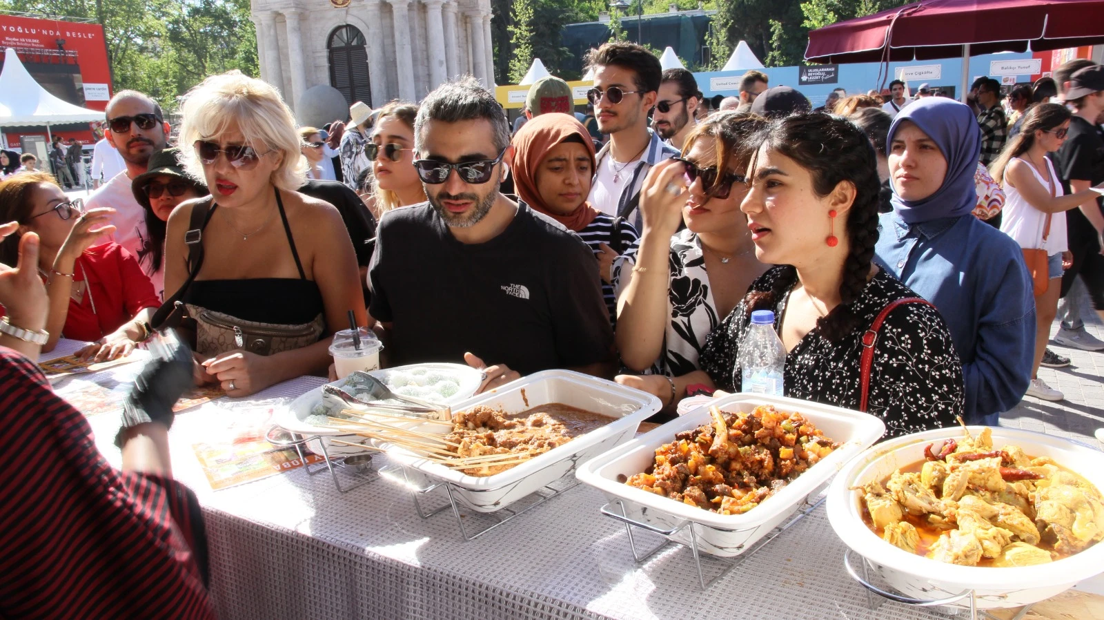 Foto: Bangga, Kuliner Indonesia Sukses Meriahkan Festival Beyoglu International Flavours di Turki | Pifa Net