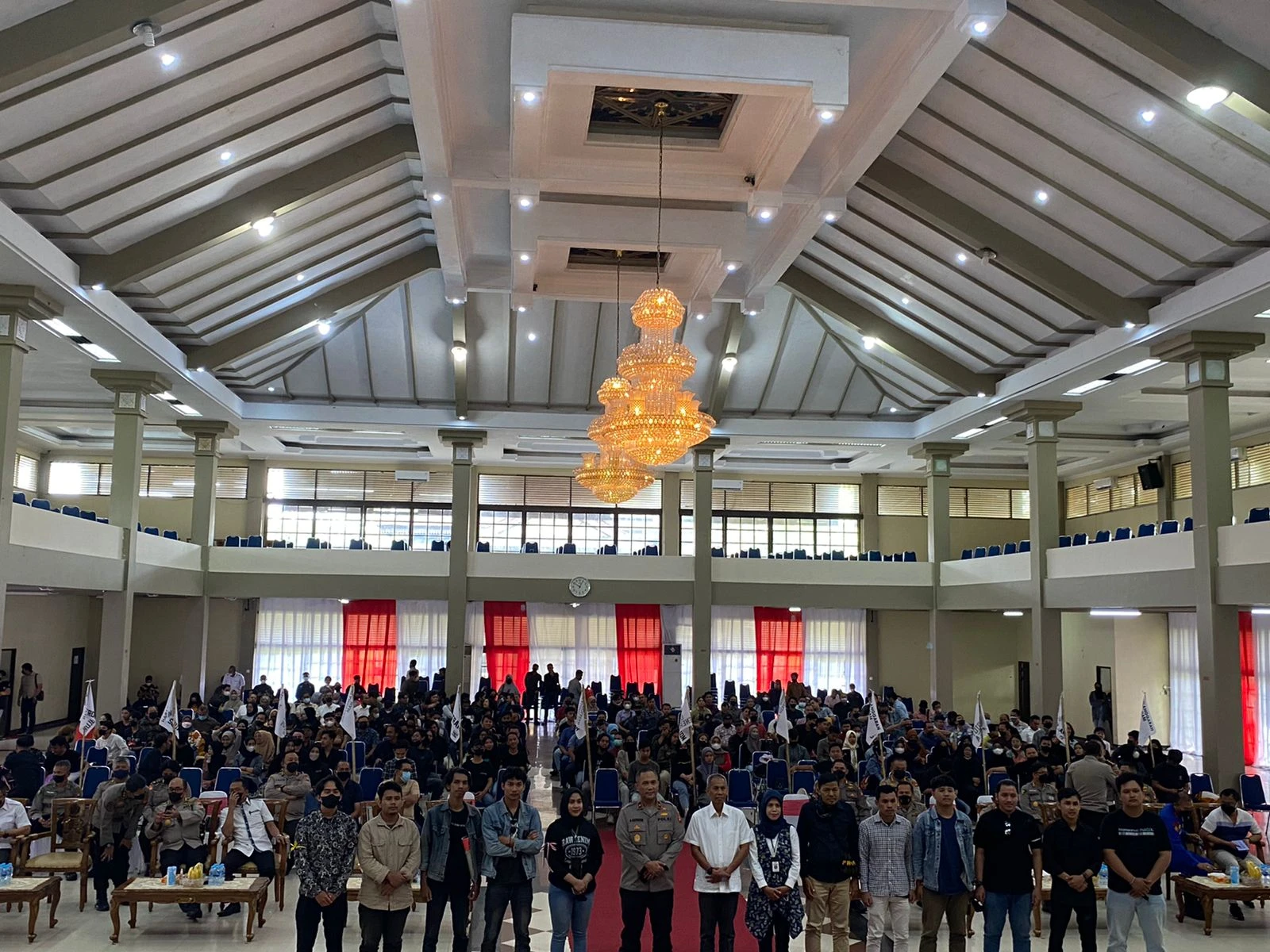 Foto: Dalam Rangka Meriahkan Hari Bhayangkara, Polda Kalbar Gelar Lomba Orasi Mahasiswa  | Pifa Net