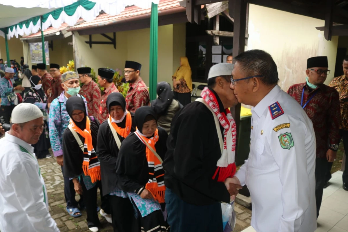 Foto: Pulang Ibadah Haji, Jemaah Kalbar Tak Dikarantina | Pifa Net