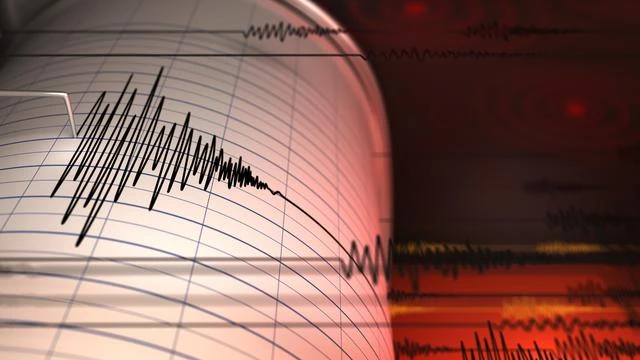 Foto: Gempa M 7,3 Guncang Filipina, Sebabkan Bangunan Hancur dan Jaringan Listrik Putus | Pifa Net